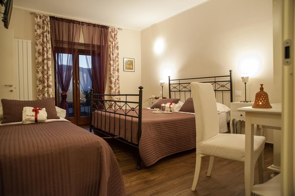 La Locanda Di Mariella Dal 1950 Poggio Picenze Buitenkant foto